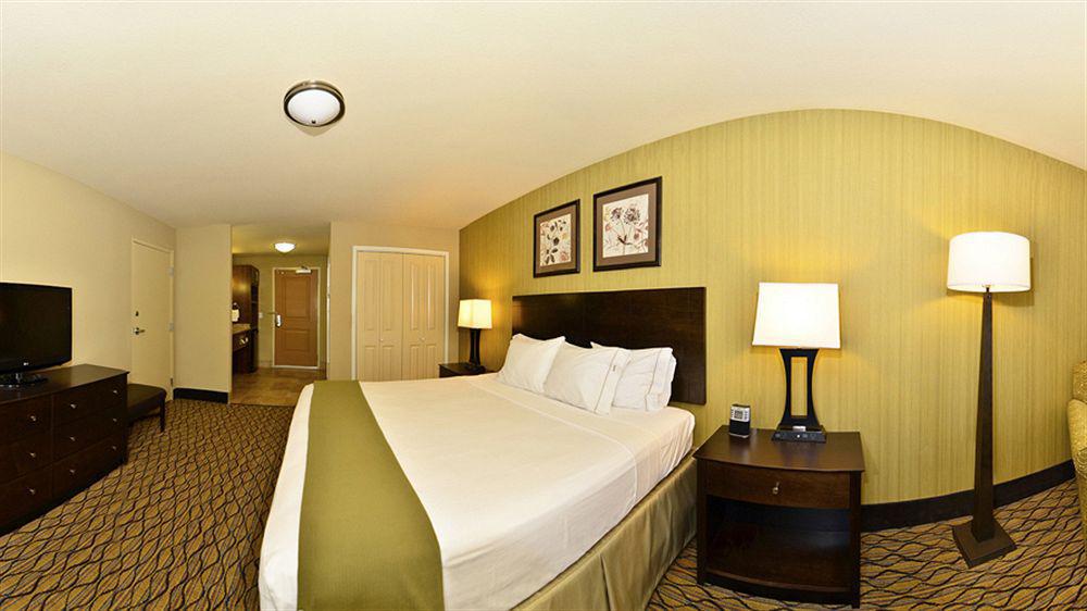 Holiday Inn Express & Suites - Williston By Ihg Екстер'єр фото