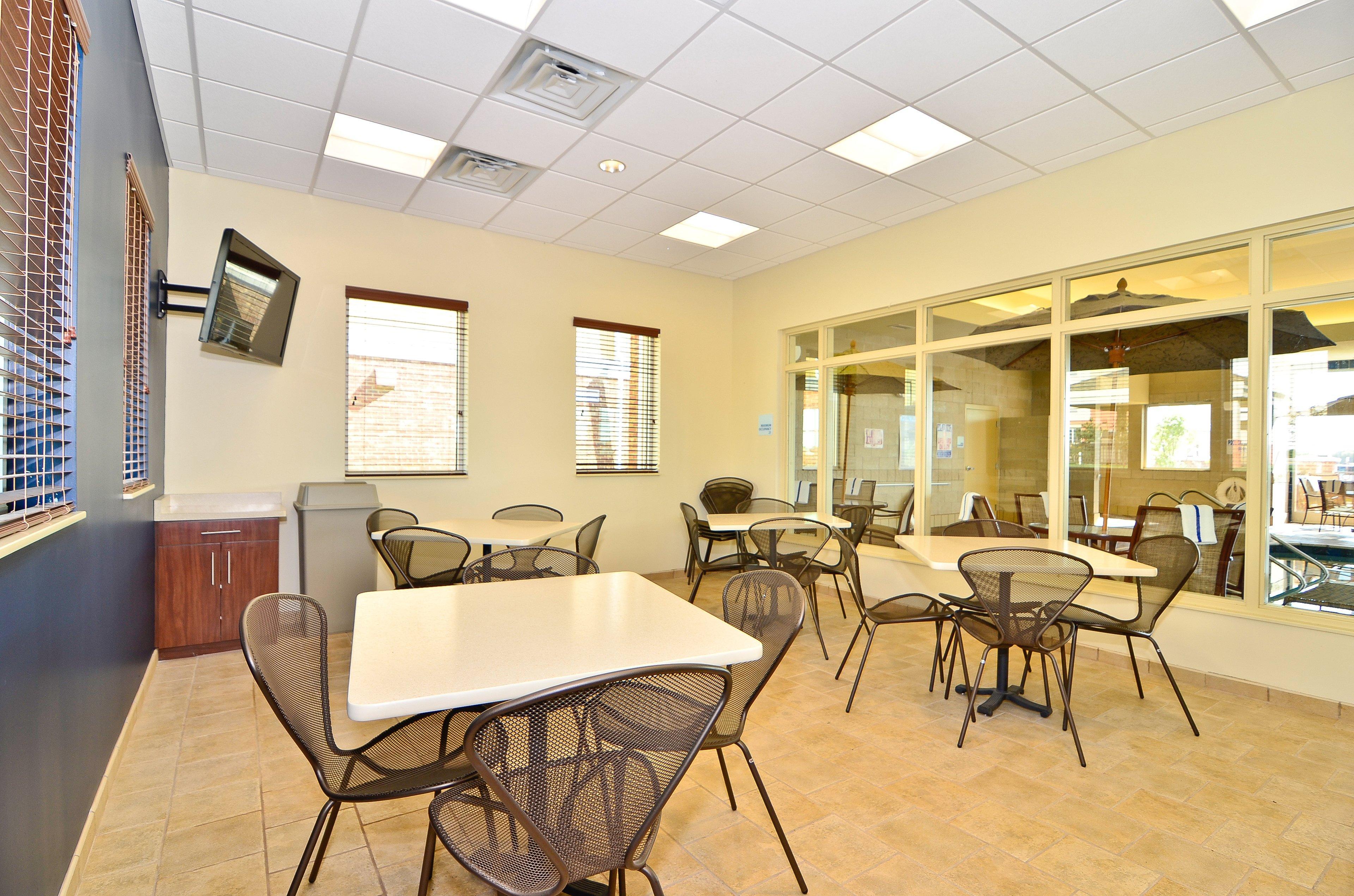 Holiday Inn Express & Suites - Williston By Ihg Екстер'єр фото