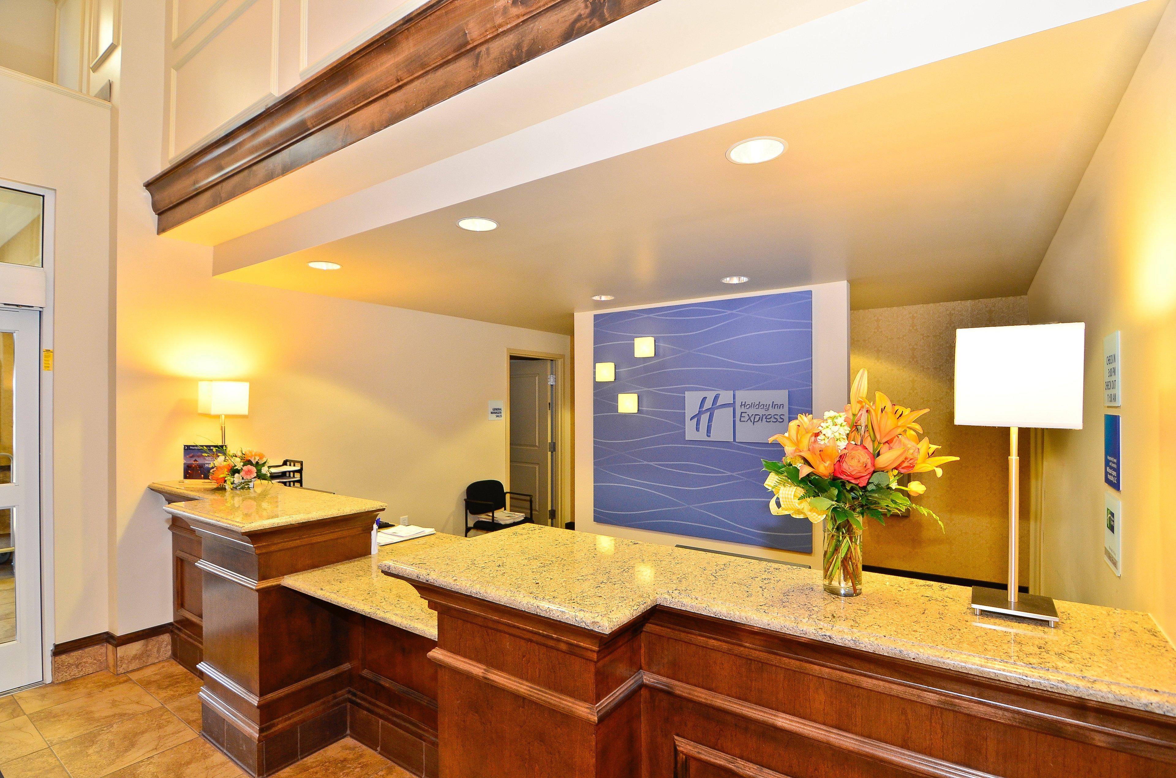 Holiday Inn Express & Suites - Williston By Ihg Екстер'єр фото