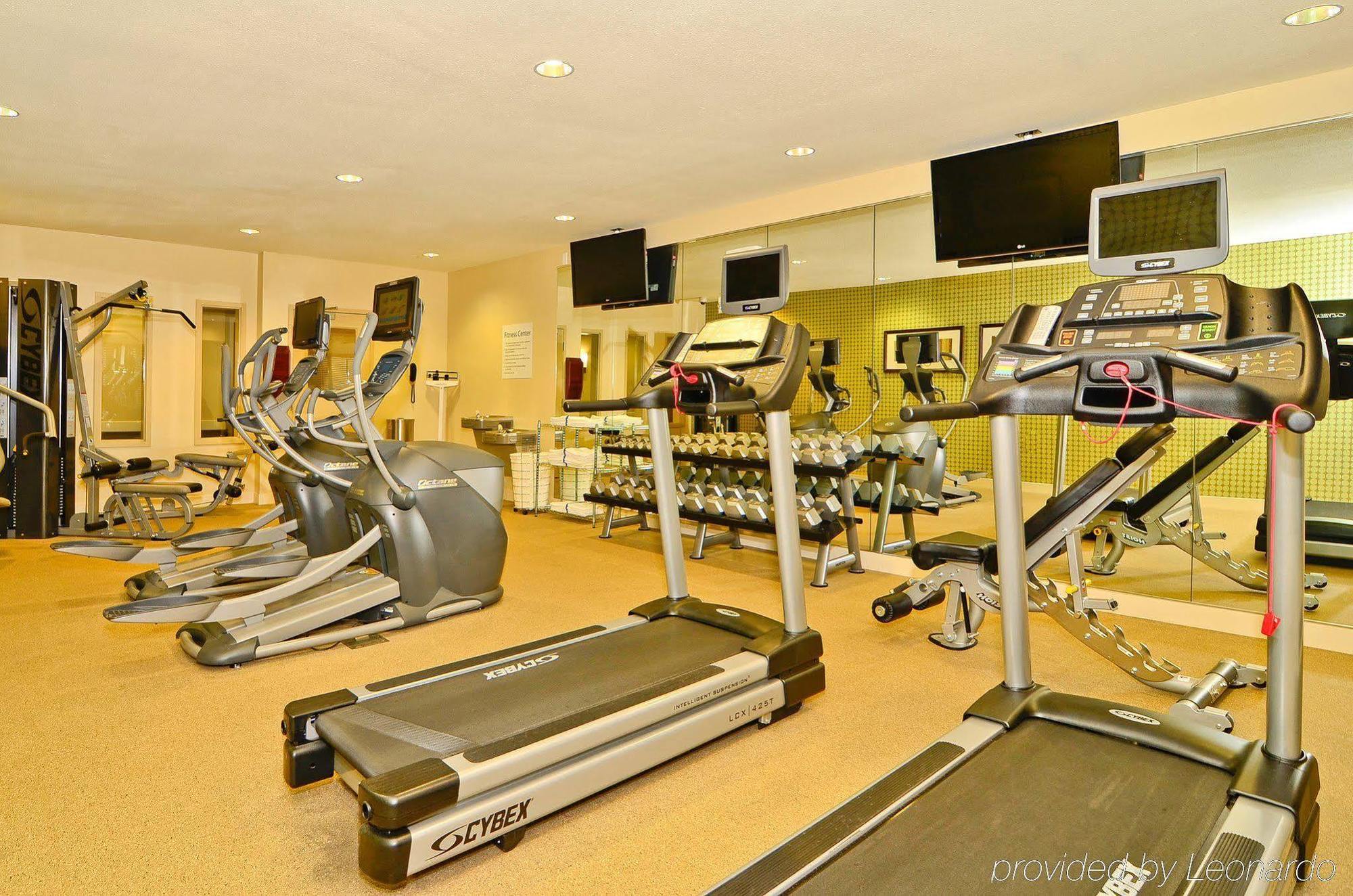 Holiday Inn Express & Suites - Williston By Ihg Екстер'єр фото